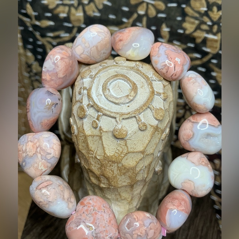 Pink Petal Agate Hearts - Picture 4 of 4